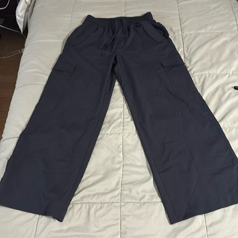 Old Navy High-Waisted Stretch Tech Wide Legged Cargo Pants for Women Size XS